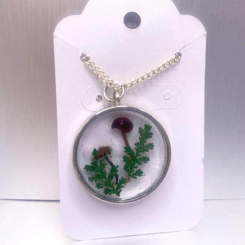REAL Mushroom and Leaf Homemade Pendant, Epoxy Resin Necklace, Adjustable